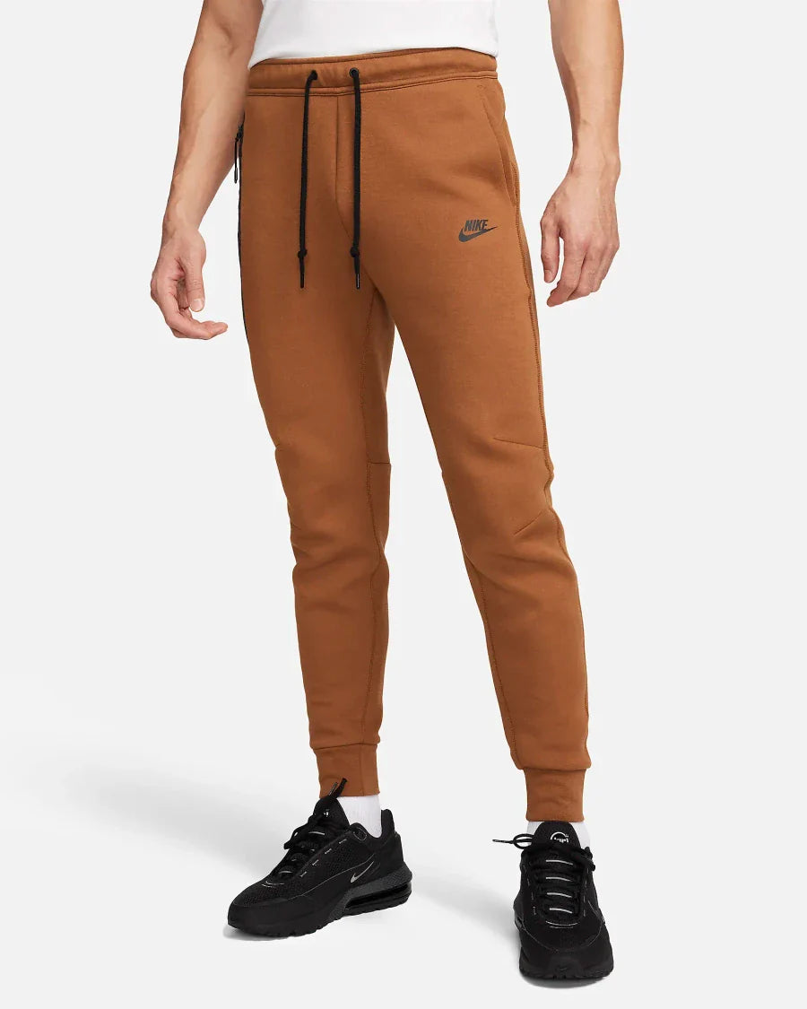 Nike Tech Fleece-Brown