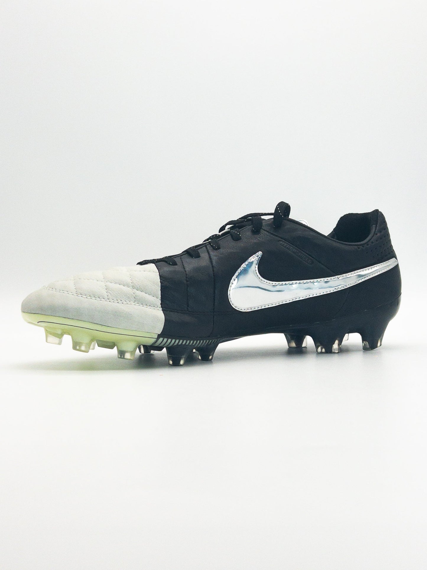 Nike Tiempo XX Special Edition Pearl Pack