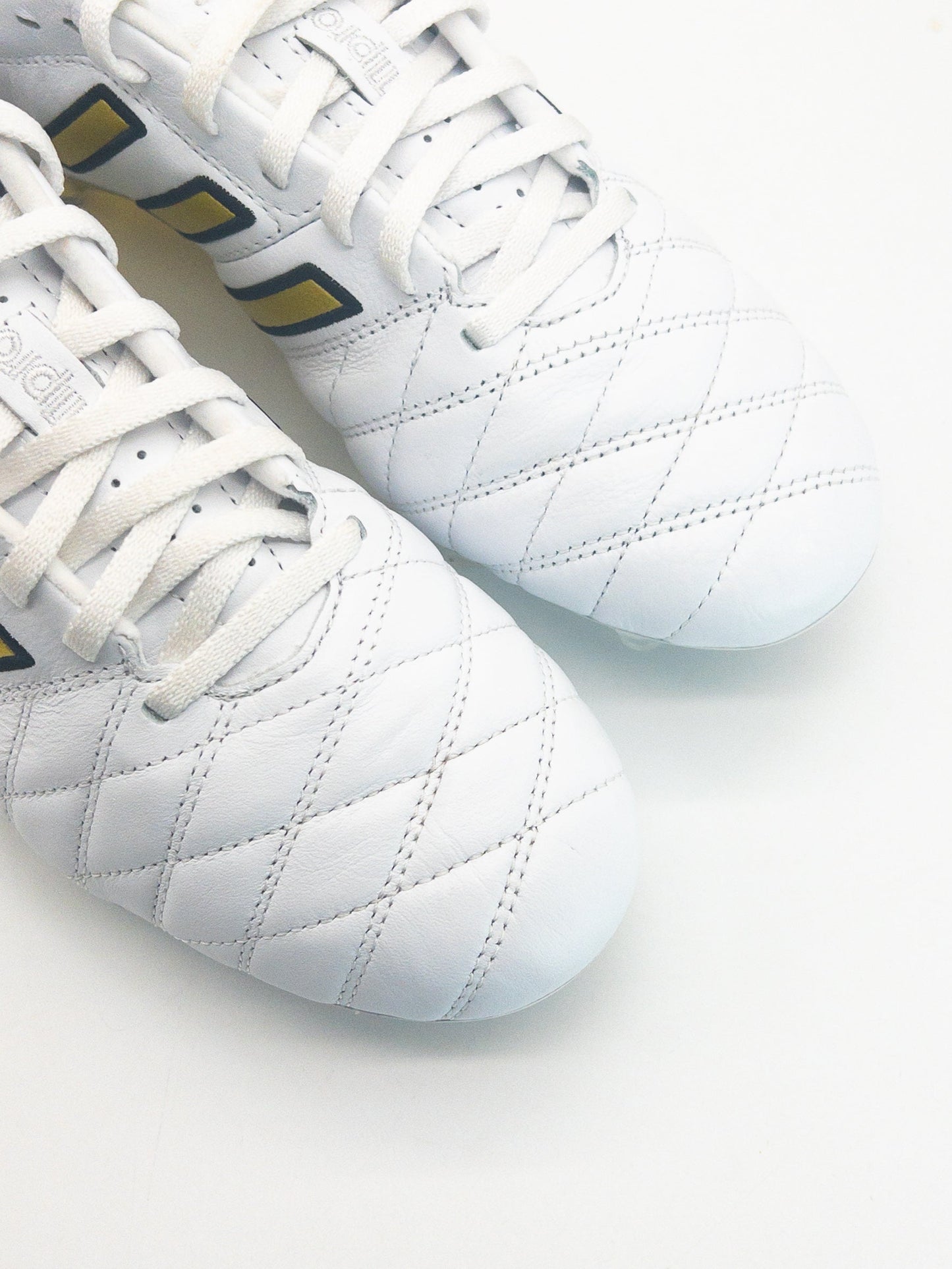 11Pro Toni Kroos Limited Edition Gold & White