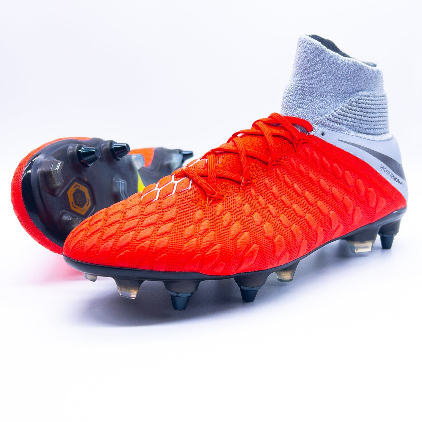 Hypervenom Phantom 3 SG Anti Clog Raised On Concrete Pack