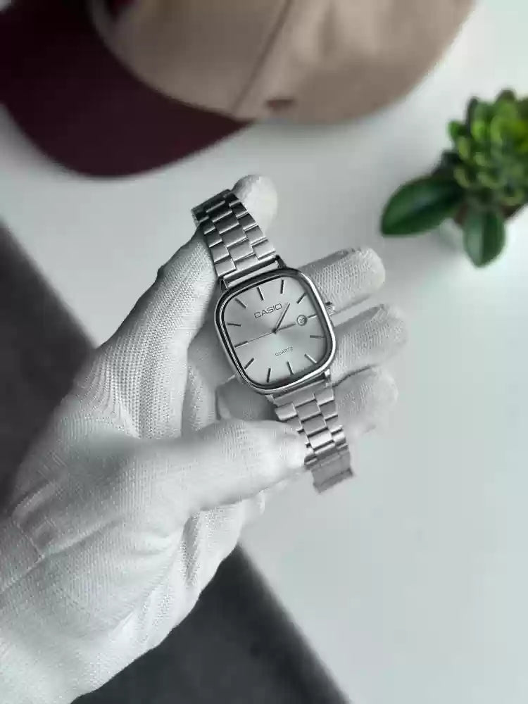 Light Classic Watch Model